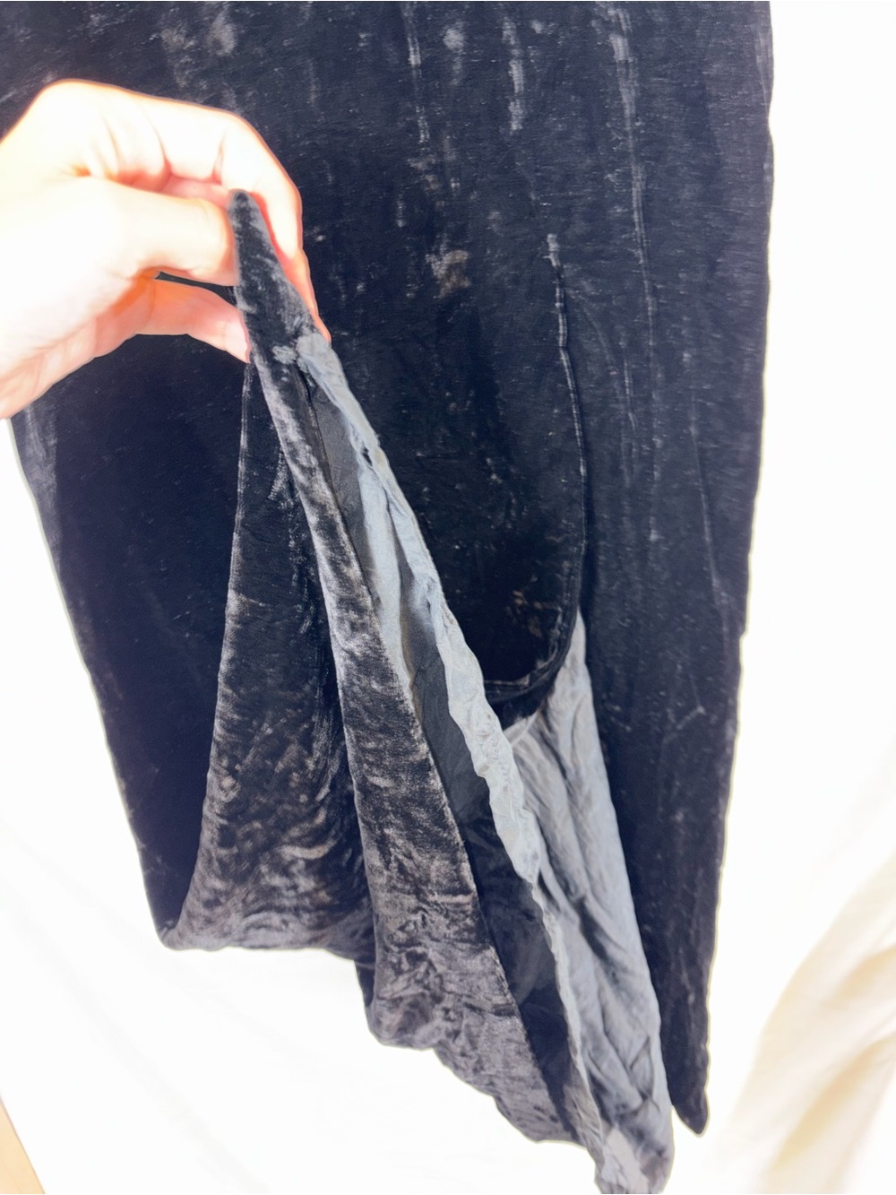 VINTAGE Donna Karan Essentials Black Velvet Long Skirt Size 4/6 High Waisted - Picture 8 of 8